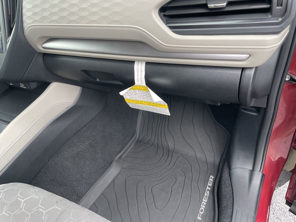 2025 Subaru Forester Base