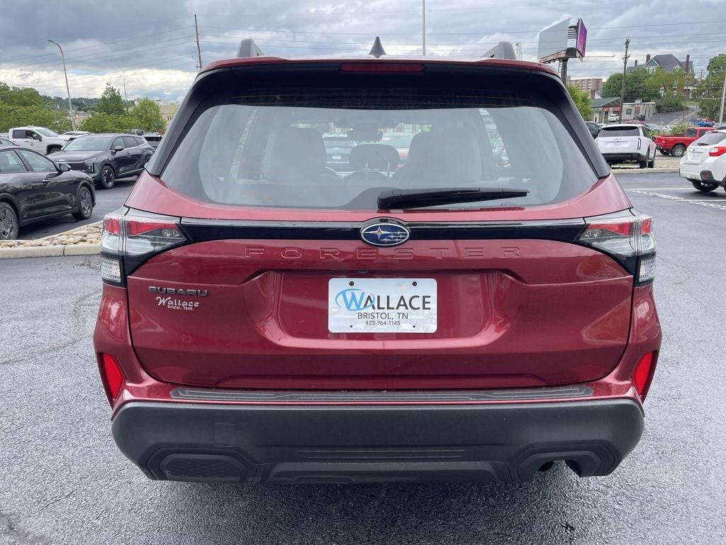 2025 Subaru Forester Base