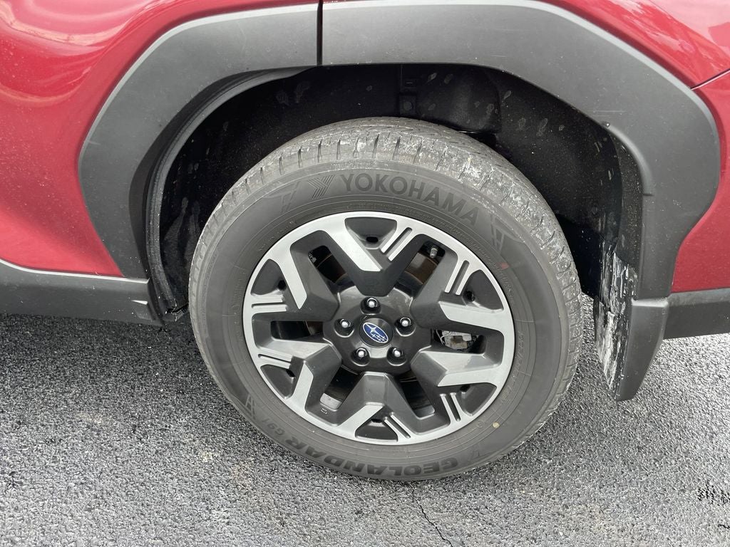2025 Subaru Forester Base
