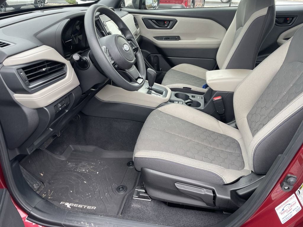 2025 Subaru Forester Base