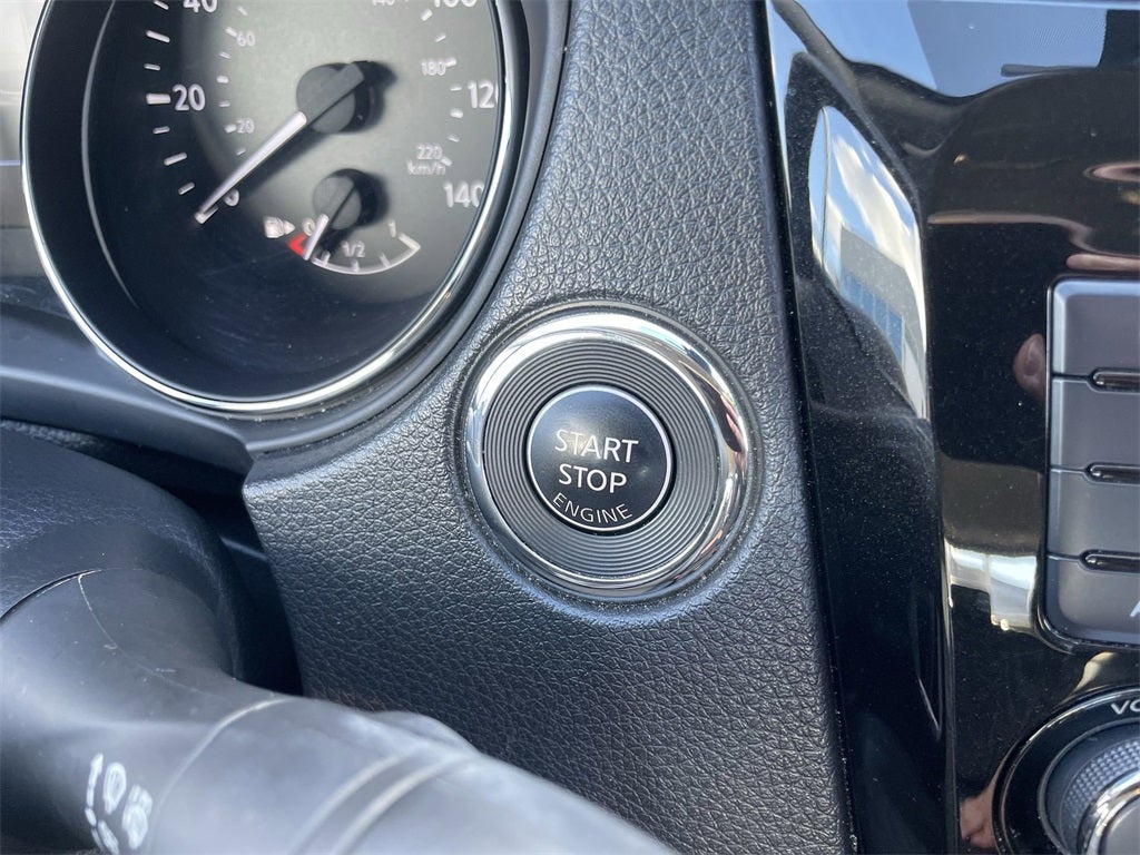 2022 Nissan Rogue Sport SV