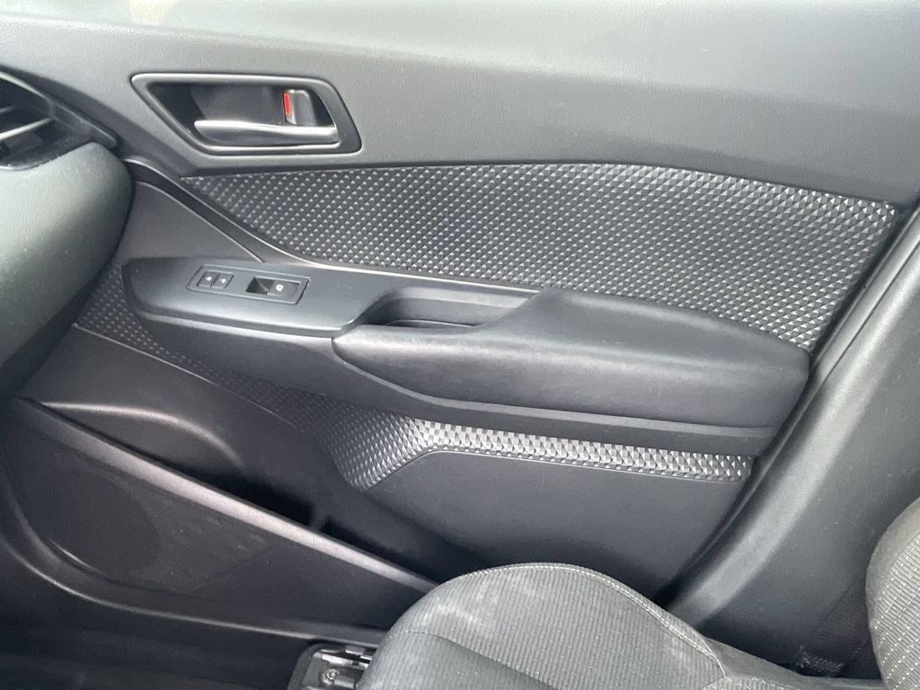 2019 Toyota C-HR LE