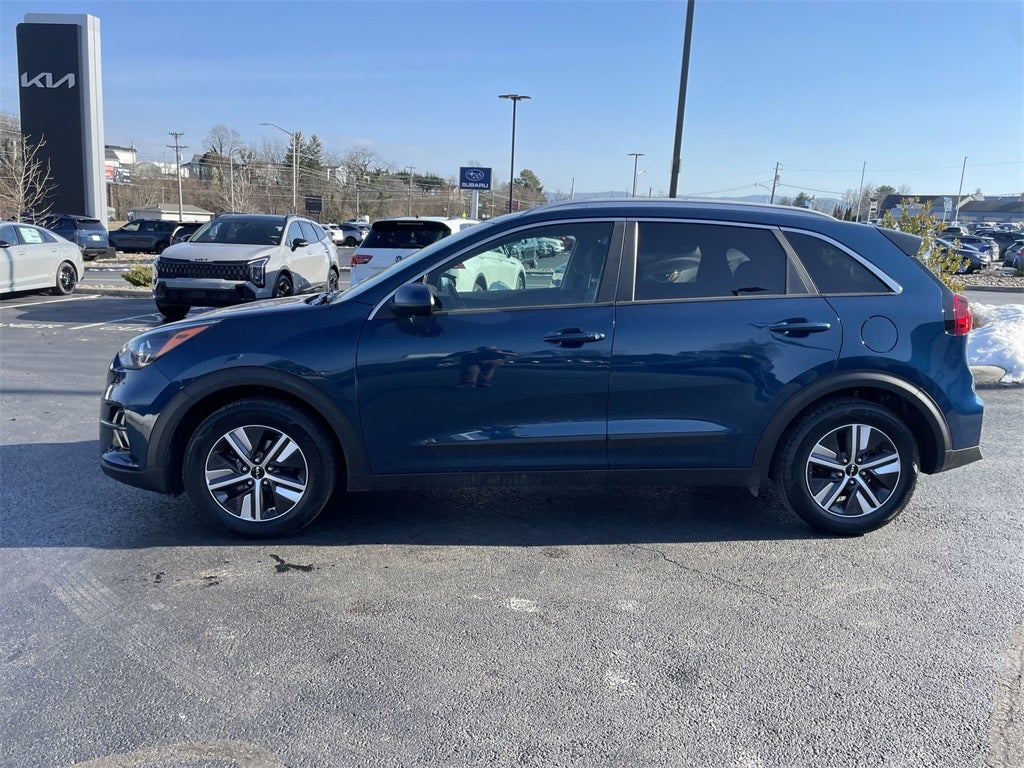 2022 Kia Niro LXS