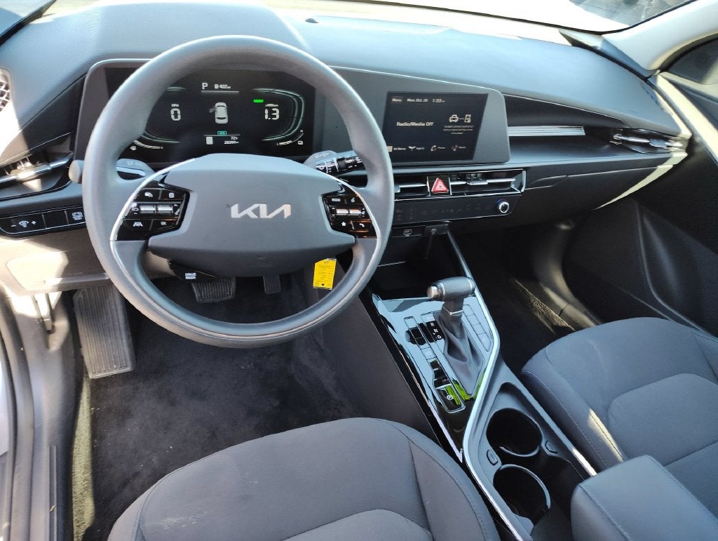 2024 Kia Niro LX
