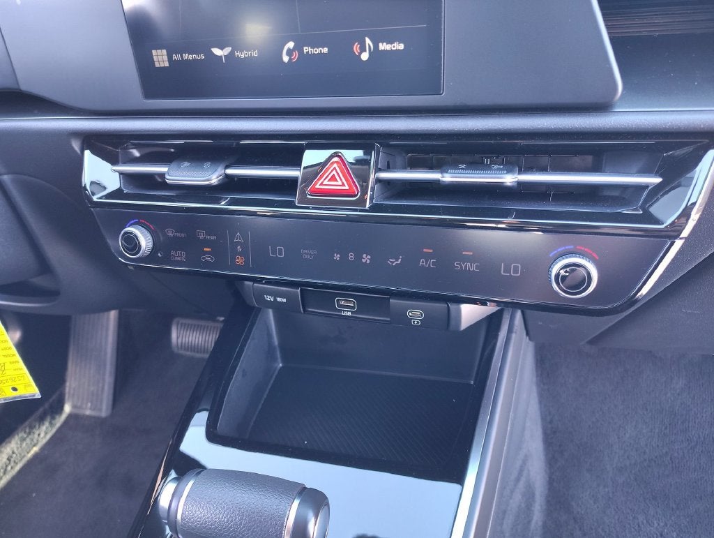 2024 Kia Niro LX