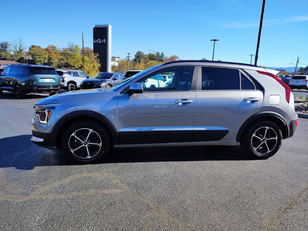 2024 Kia Niro LX