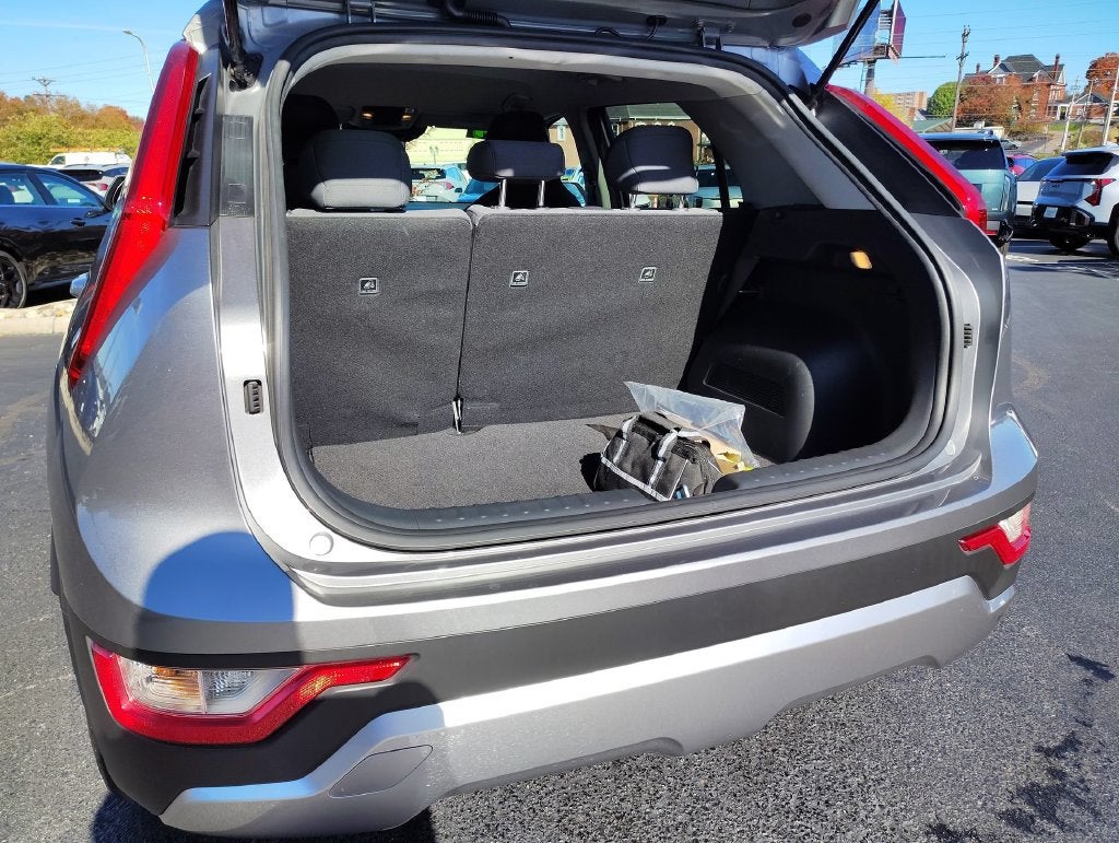 2024 Kia Niro LX