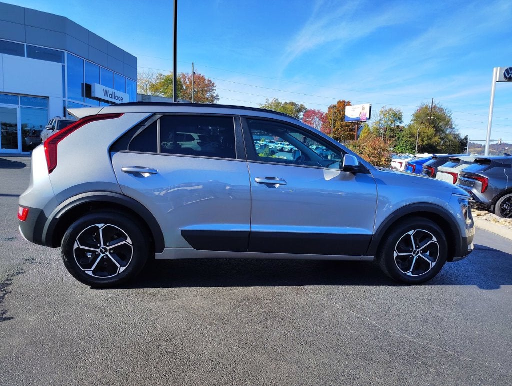 2024 Kia Niro LX