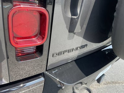 2025 Land Rover Defender 130 X-Dynamic SE