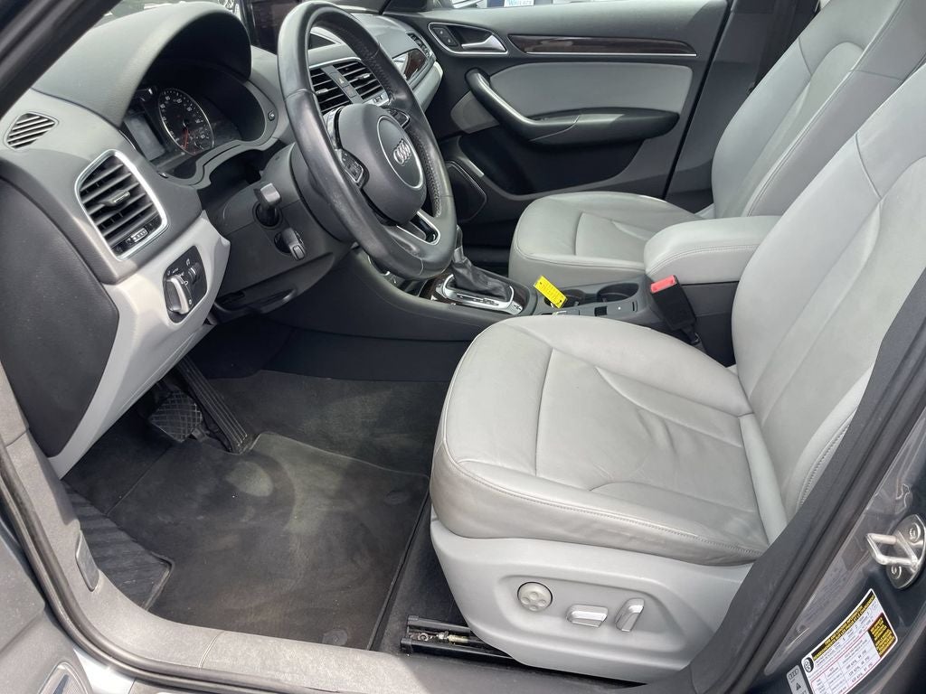 2016 Audi Q3 2.0T Prestige quattro