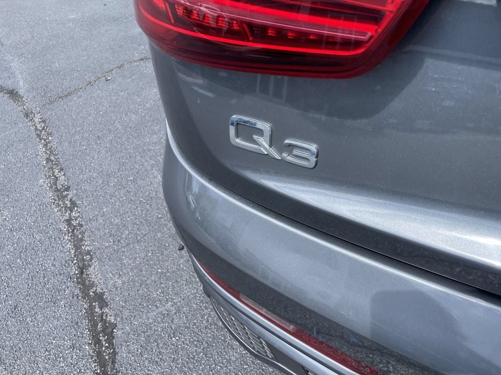2016 Audi Q3 2.0T Prestige quattro