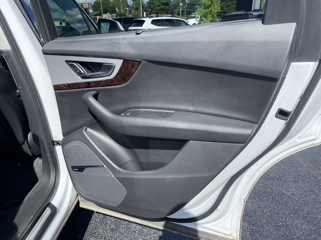 2019 Audi Q7 45 SE Premium Plus quattro