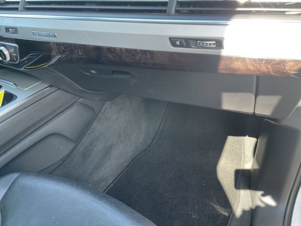 2019 Audi Q7 45 SE Premium Plus quattro