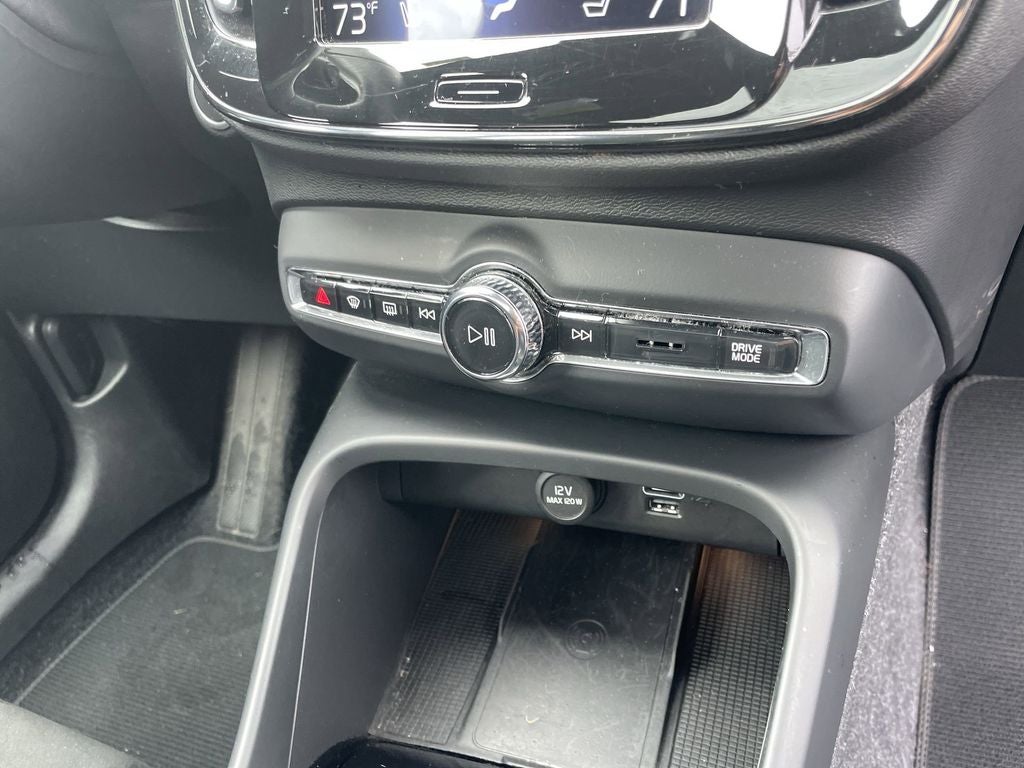 2020 Volvo XC40 R-Design