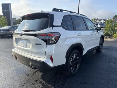 2026 Subaru FORESTER Premium Hybrid