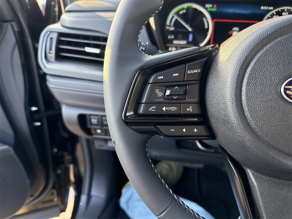 2025 Subaru FORESTER Premium Hybrid