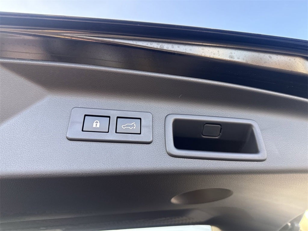 2025 Subaru FORESTER Premium Hybrid