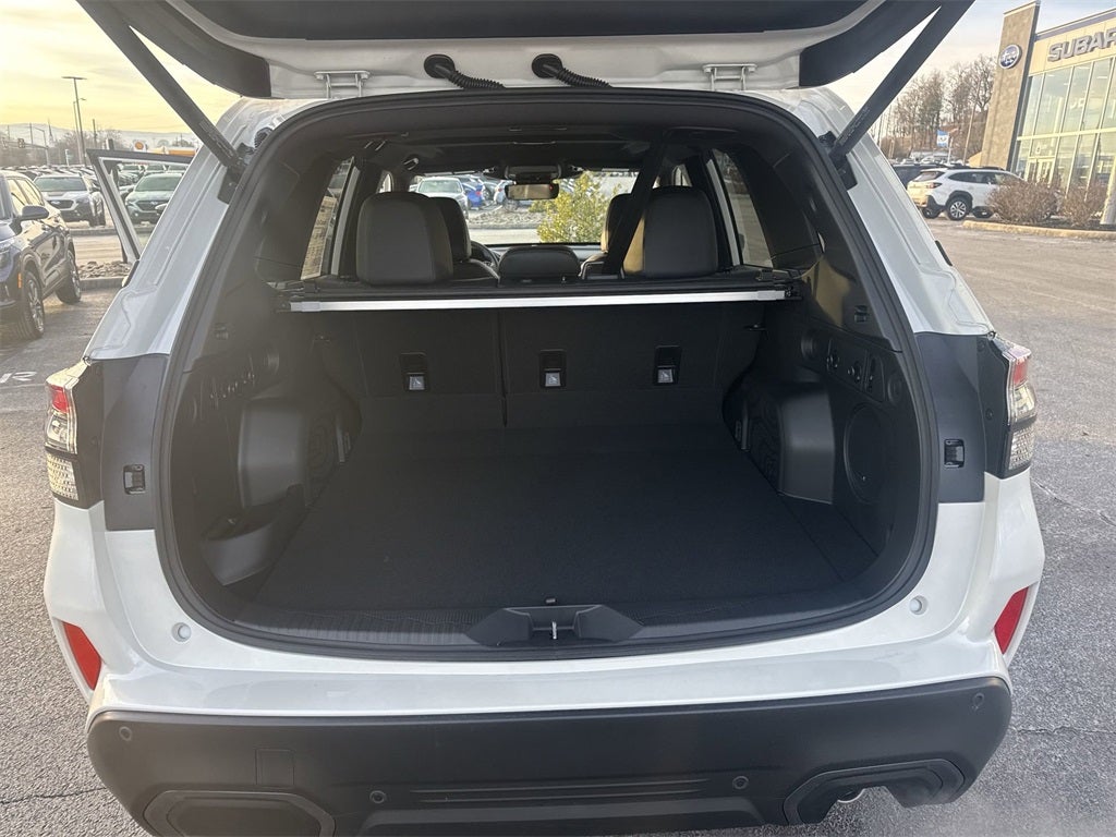 2025 Subaru FORESTER Limited Hybrid