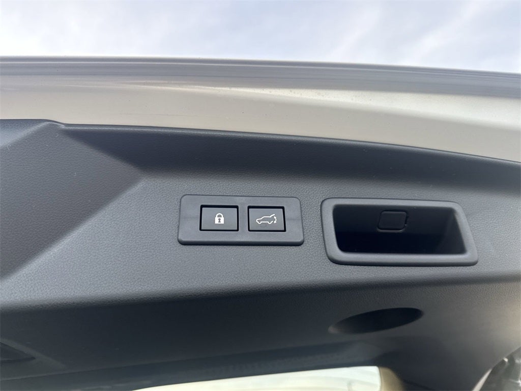 2025 Subaru FORESTER Limited Hybrid