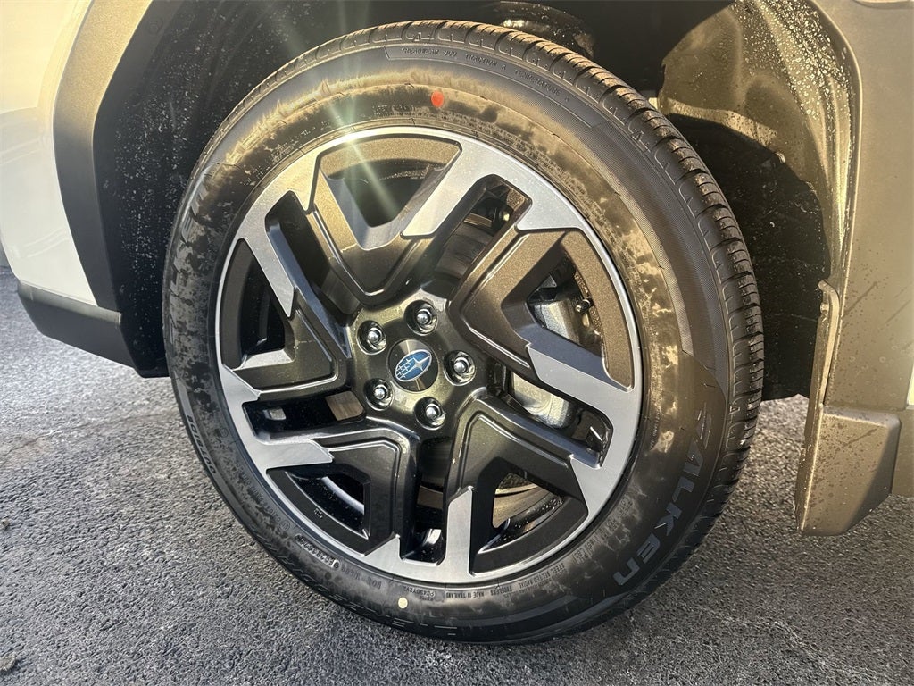 2025 Subaru FORESTER Limited Hybrid