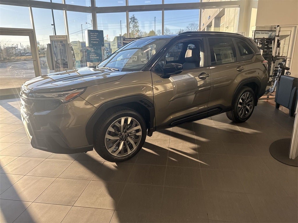 2025 Subaru FORESTER Touring Hybrid