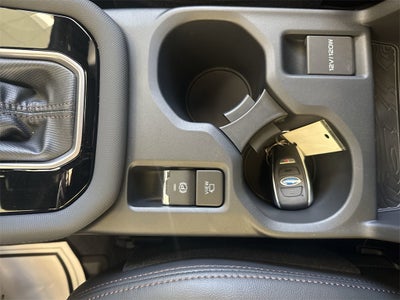 2025 Subaru FORESTER Touring Hybrid