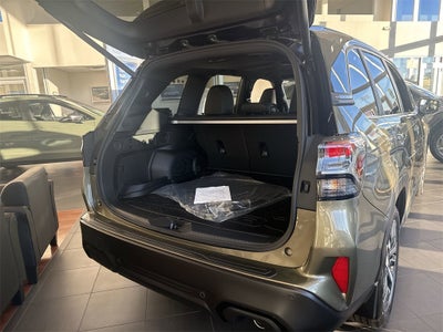 2025 Subaru FORESTER Touring Hybrid