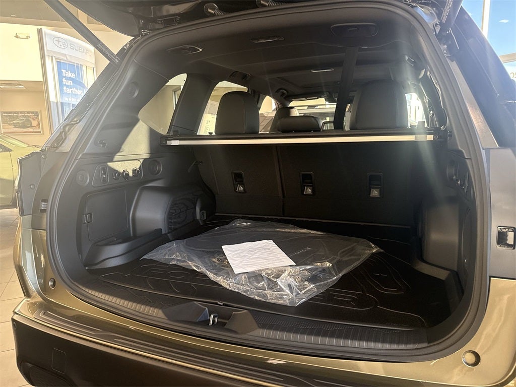 2025 Subaru FORESTER Touring Hybrid