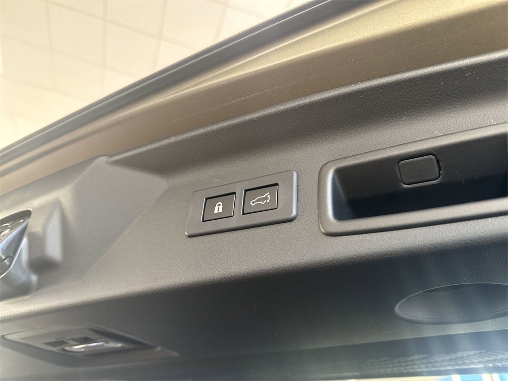 2025 Subaru FORESTER Touring Hybrid