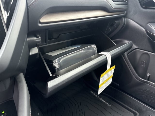 2025 Subaru FORESTER Touring Hybrid