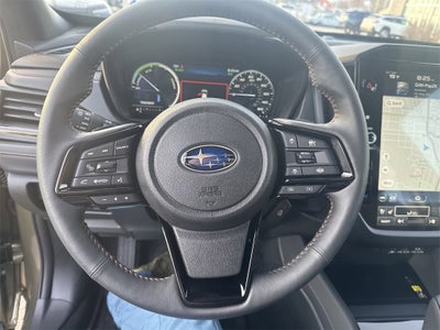 2025 Subaru FORESTER Touring Hybrid