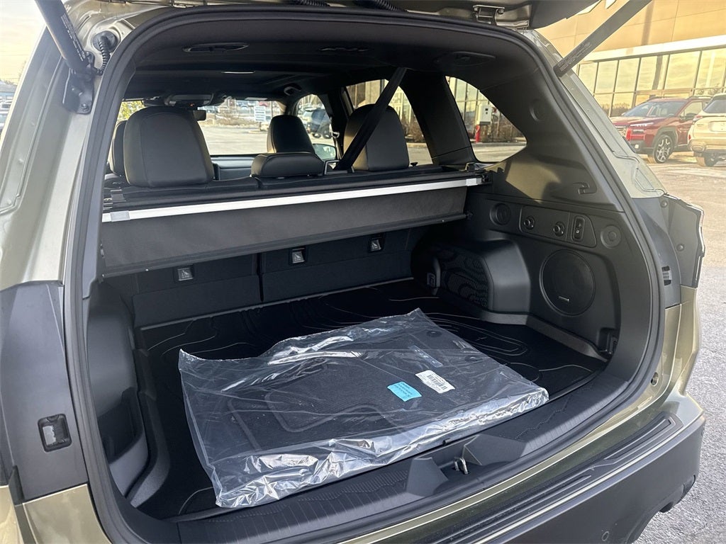 2025 Subaru FORESTER Touring Hybrid