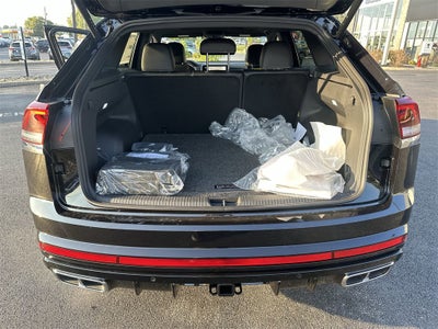 2024 Volkswagen Atlas Cross Sport 2.0T SEL R-Line