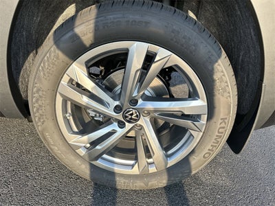 2024 Volkswagen Atlas Cross Sport 2.0T SEL R-Line