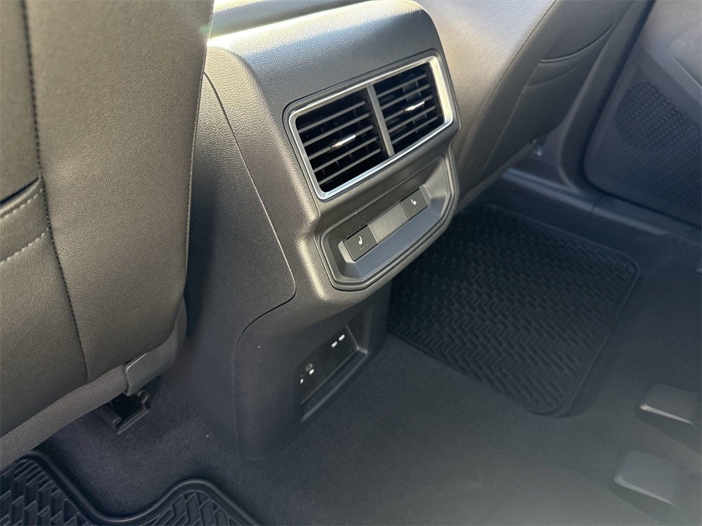 2025 Volkswagen Atlas Cross Sport 2.0T SEL Premium R-Line