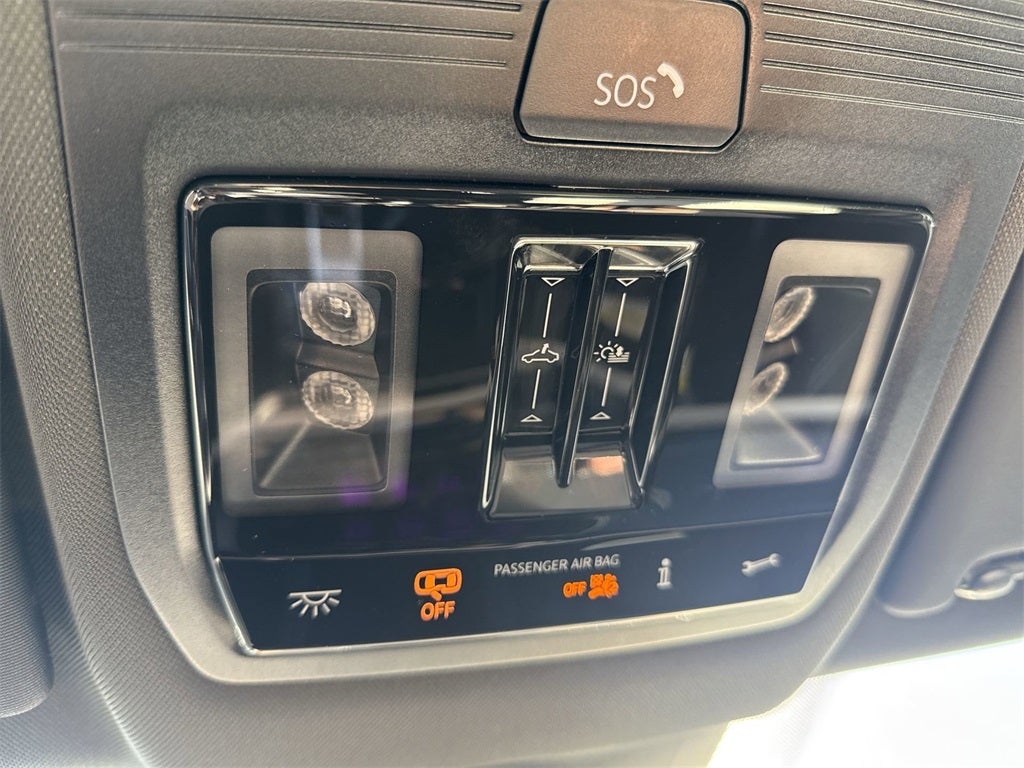 2025 Volkswagen Atlas Cross Sport 2.0T SEL Premium R-Line