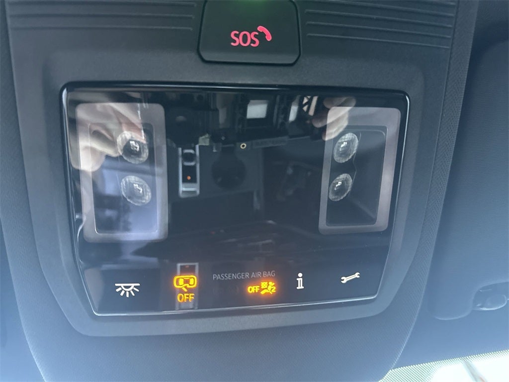 2025 Volkswagen Atlas Cross Sport 2.0T SE