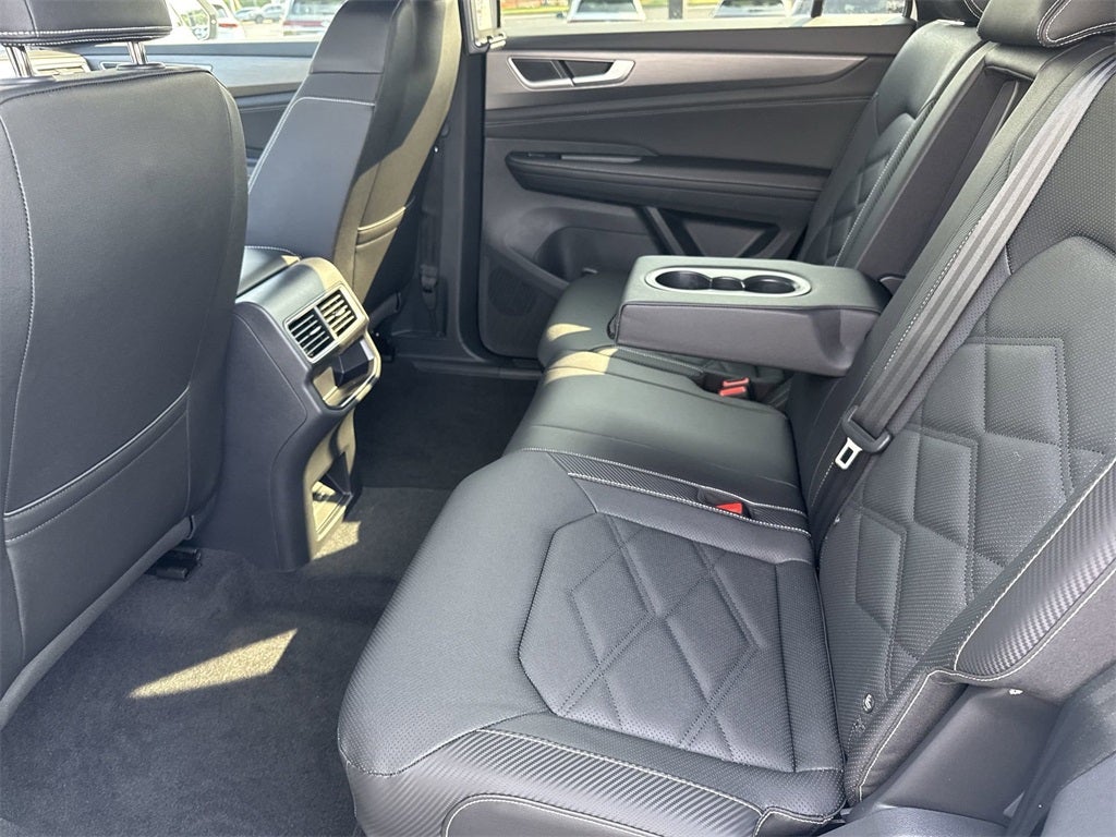 2025 Volkswagen Atlas Cross Sport 2.0T SE