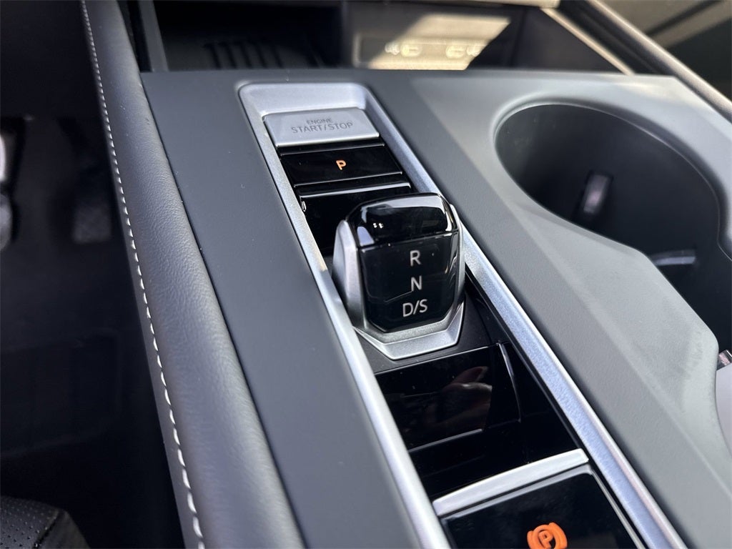 2025 Volkswagen Atlas Cross Sport 2.0T SE