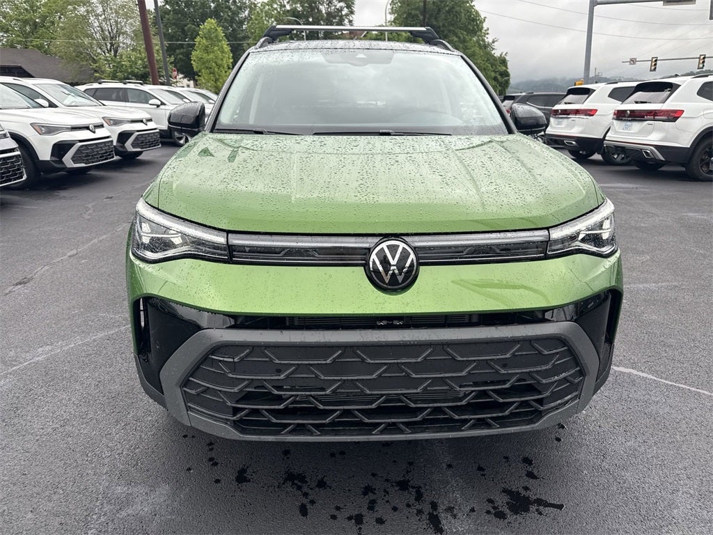 2025 Volkswagen Taos 1.5T SE Black