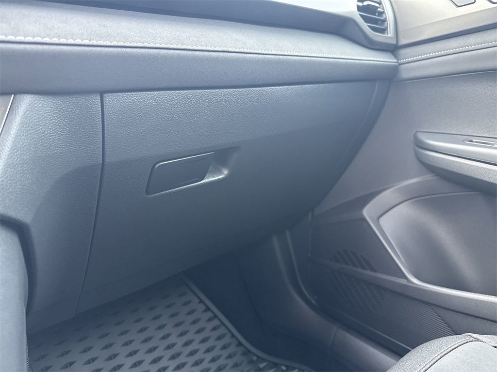 2025 Volkswagen Taos 1.5T SE Black