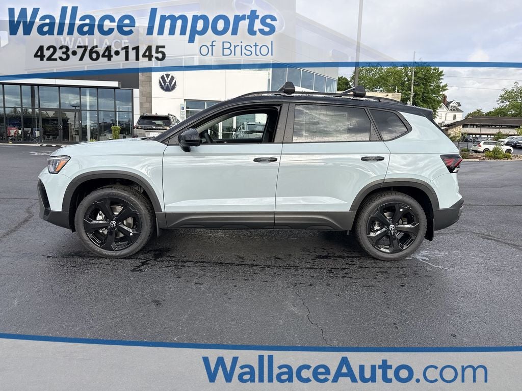 2026 Volkswagen Taos 1.5T SE Black