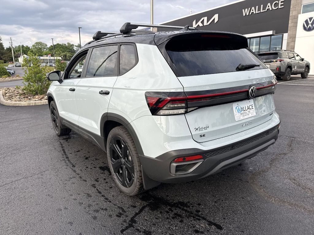 2026 Volkswagen Taos 1.5T SE Black