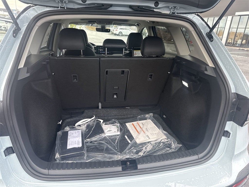 2026 Volkswagen Taos 1.5T SE Black