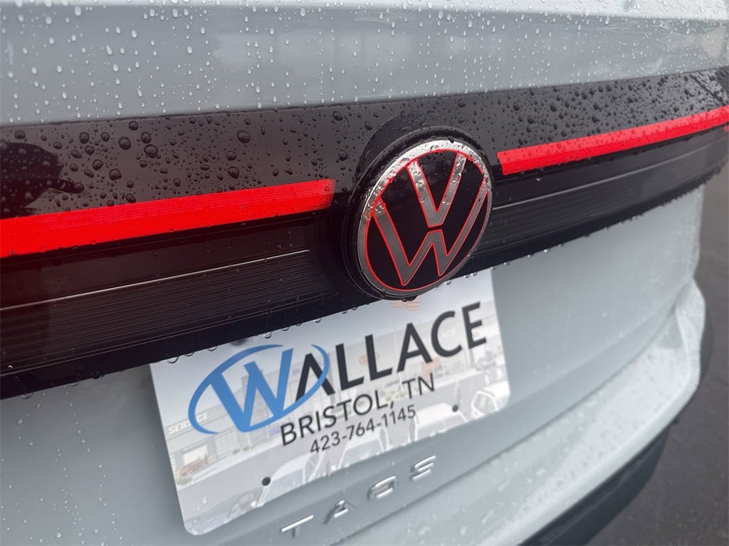 2026 Volkswagen Taos 1.5T SE Black