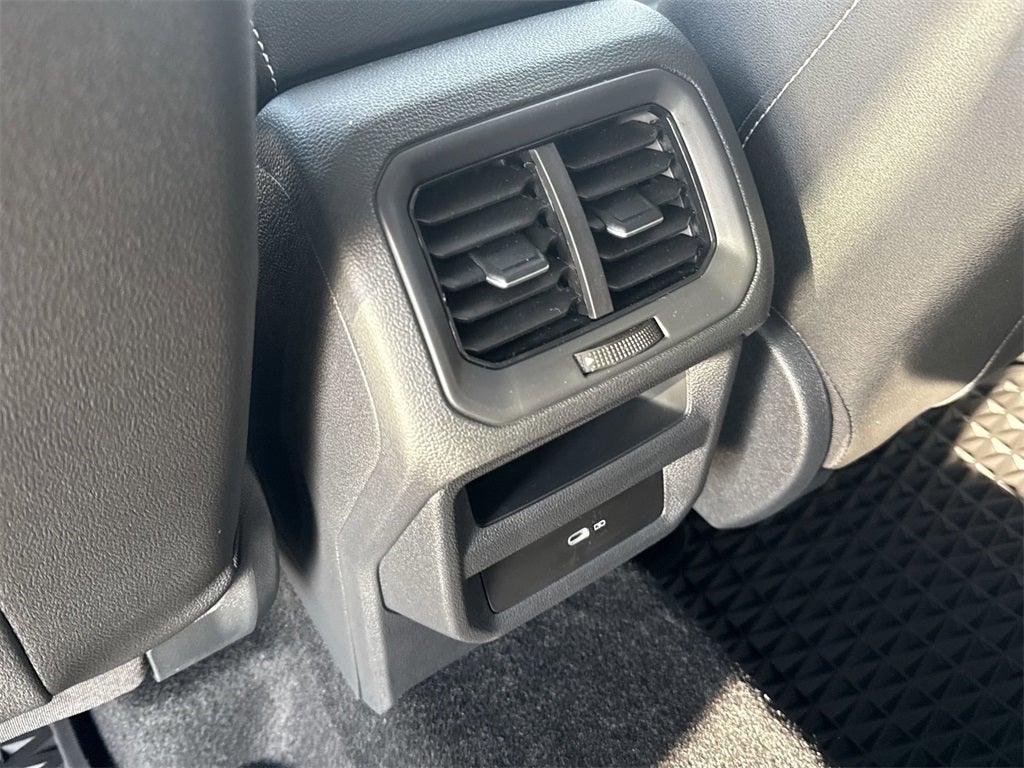 2025 Volkswagen Taos 1.5T SEL