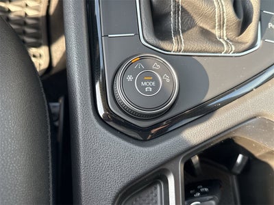 2025 Volkswagen Taos 1.5T SEL