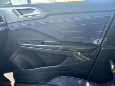 2025 Volkswagen Taos 1.5T SEL