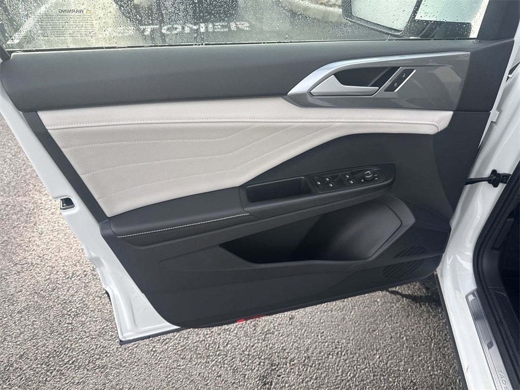 2026 Volkswagen Taos 1.5T SEL