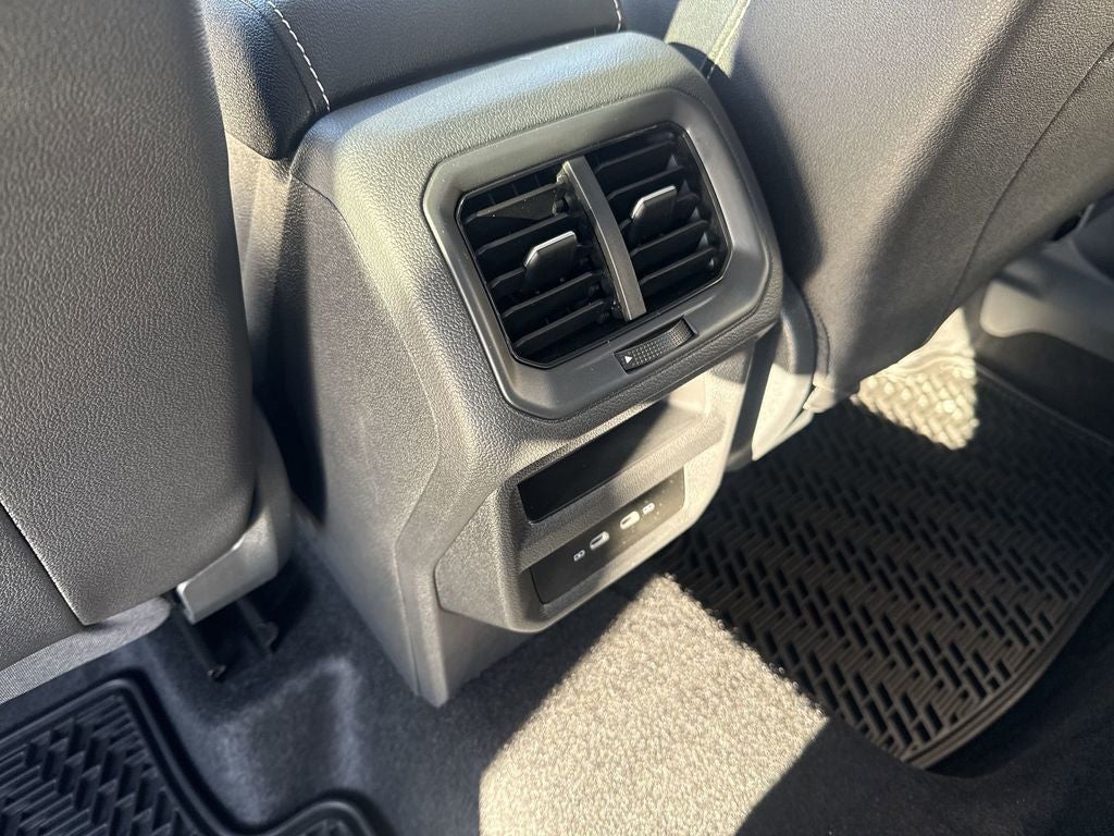 2026 Volkswagen Taos 1.5T SEL